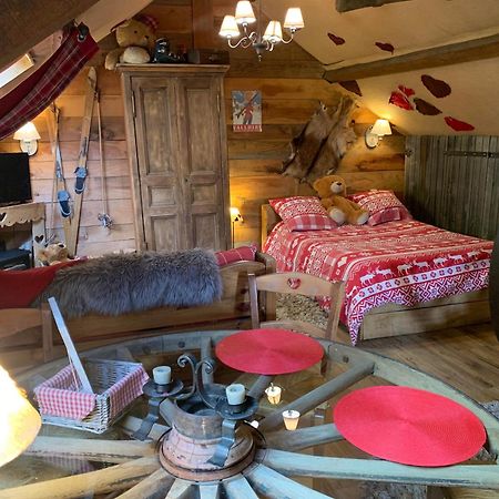 Gite "Le Refuge" Dans Un Domaine De 7Ha Au Calme Vimoutiers Kültér fotó