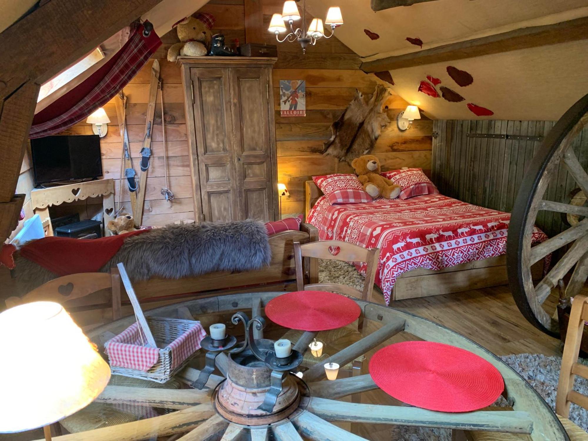 Gite "Le Refuge" Dans Un Domaine De 7Ha Au Calme Vimoutiers Kültér fotó