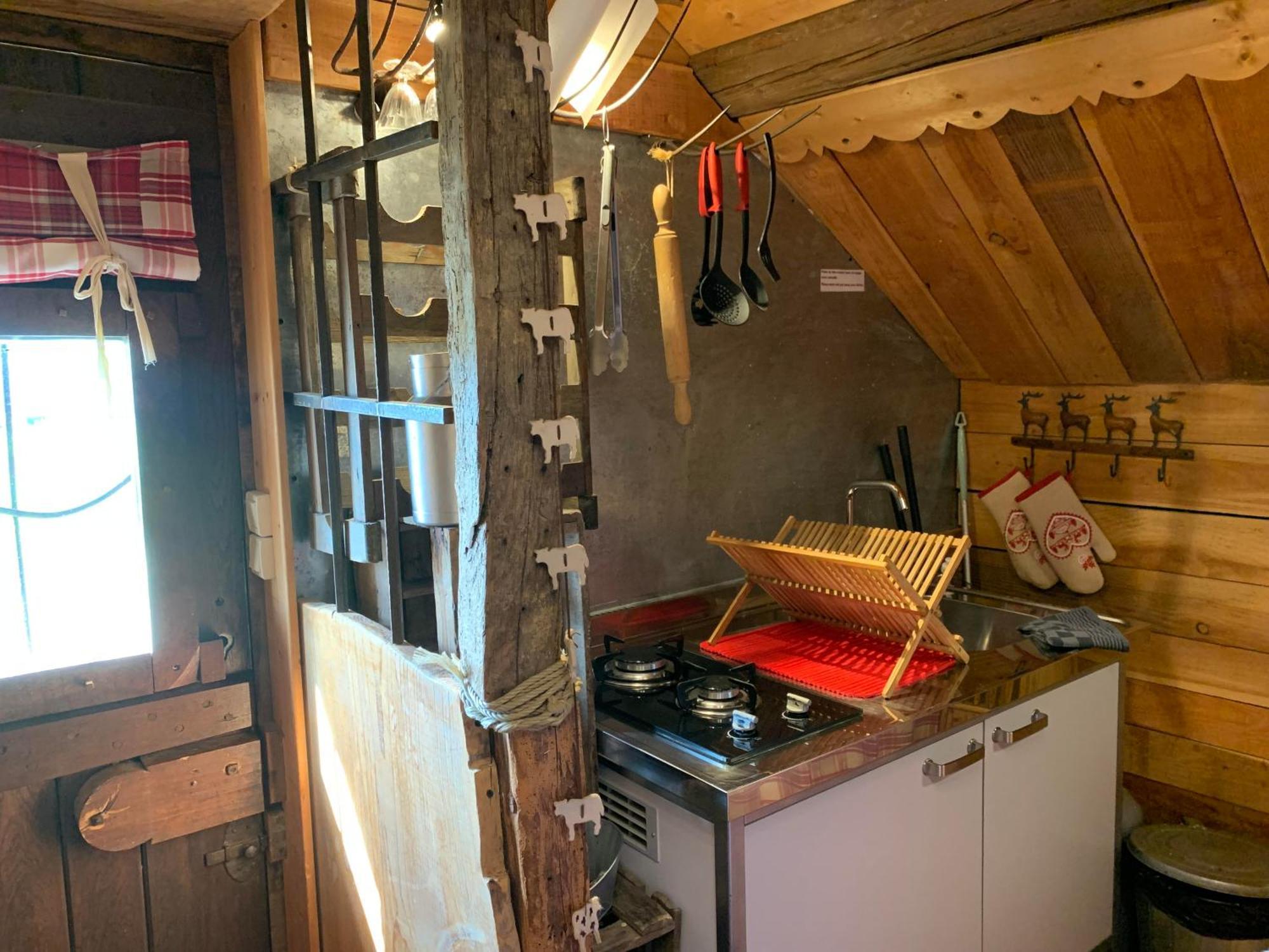 Gite "Le Refuge" Dans Un Domaine De 7Ha Au Calme Vimoutiers Kültér fotó